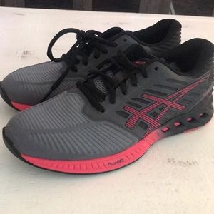 ASICS Tennis Shoes